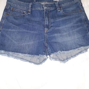Gap shorts